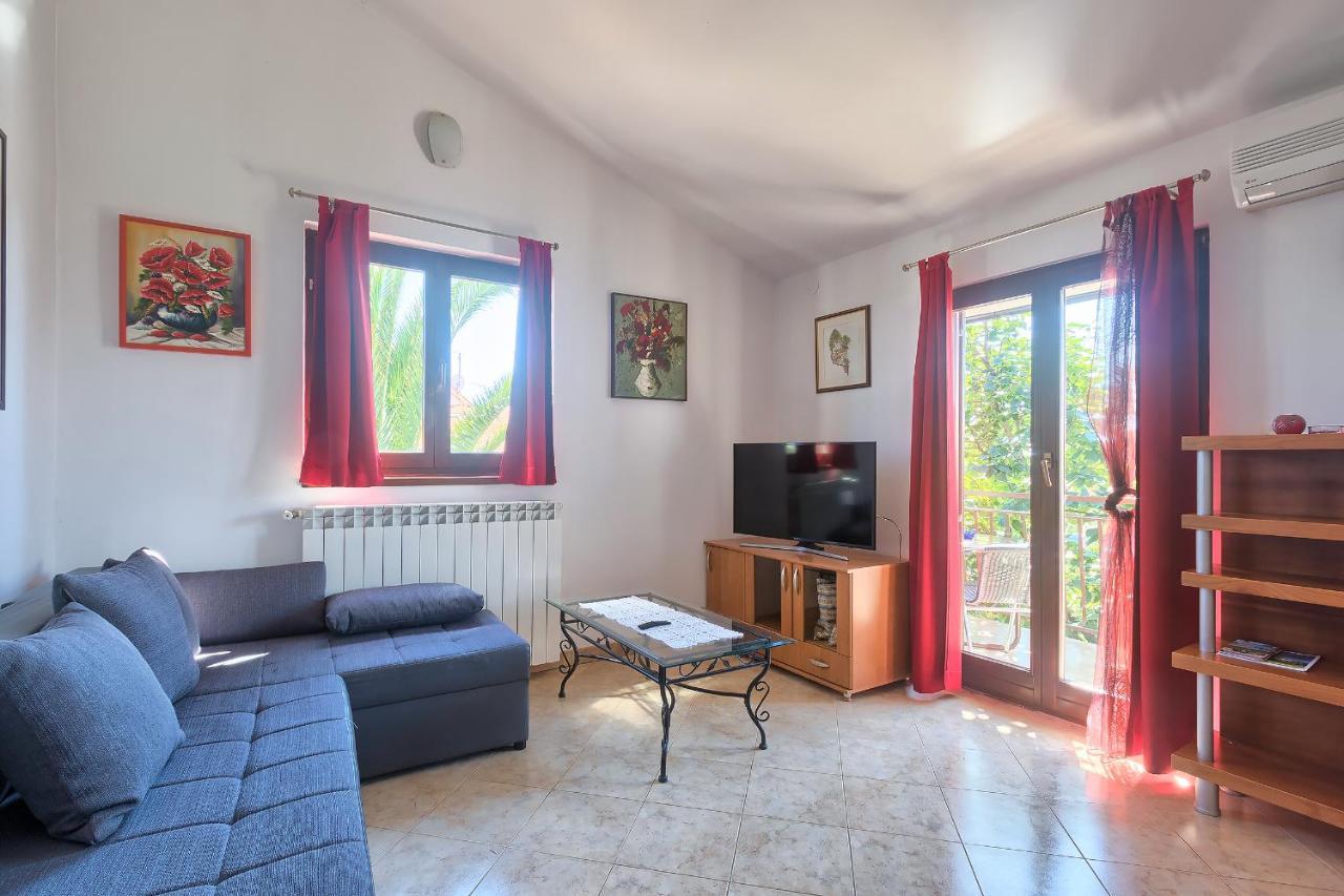 Kascuni Apartment *